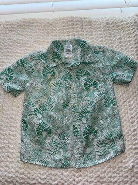 Kids' Green Tropical Leaf Button-Down Shirt